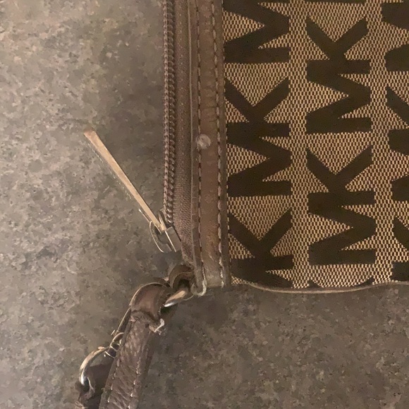 Michael Kors Clutch - Picture 4 of 5